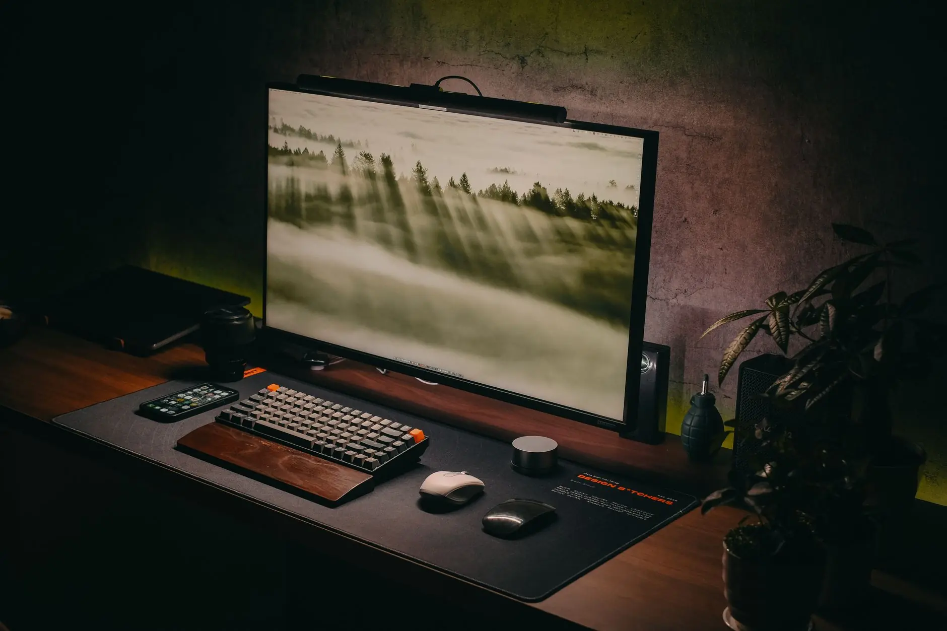 扫帚与拖把材质对比：不同场景下的清洁效率与耐用性研究
